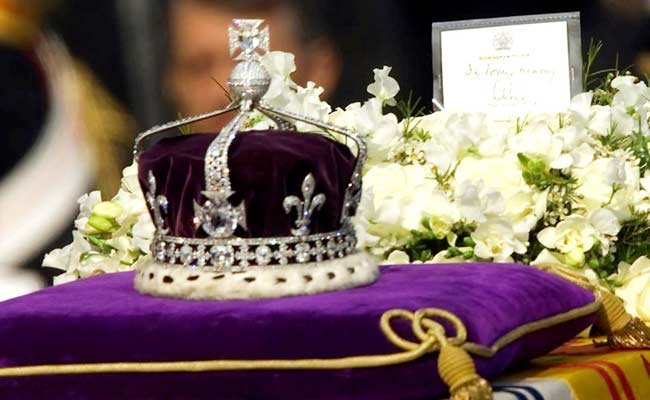 ब्रिटेन के राजकोष में भारतीय रत्नों और गहनों पर औपनिवेशिक काल की फ़ाइल प्रकाश डालती है