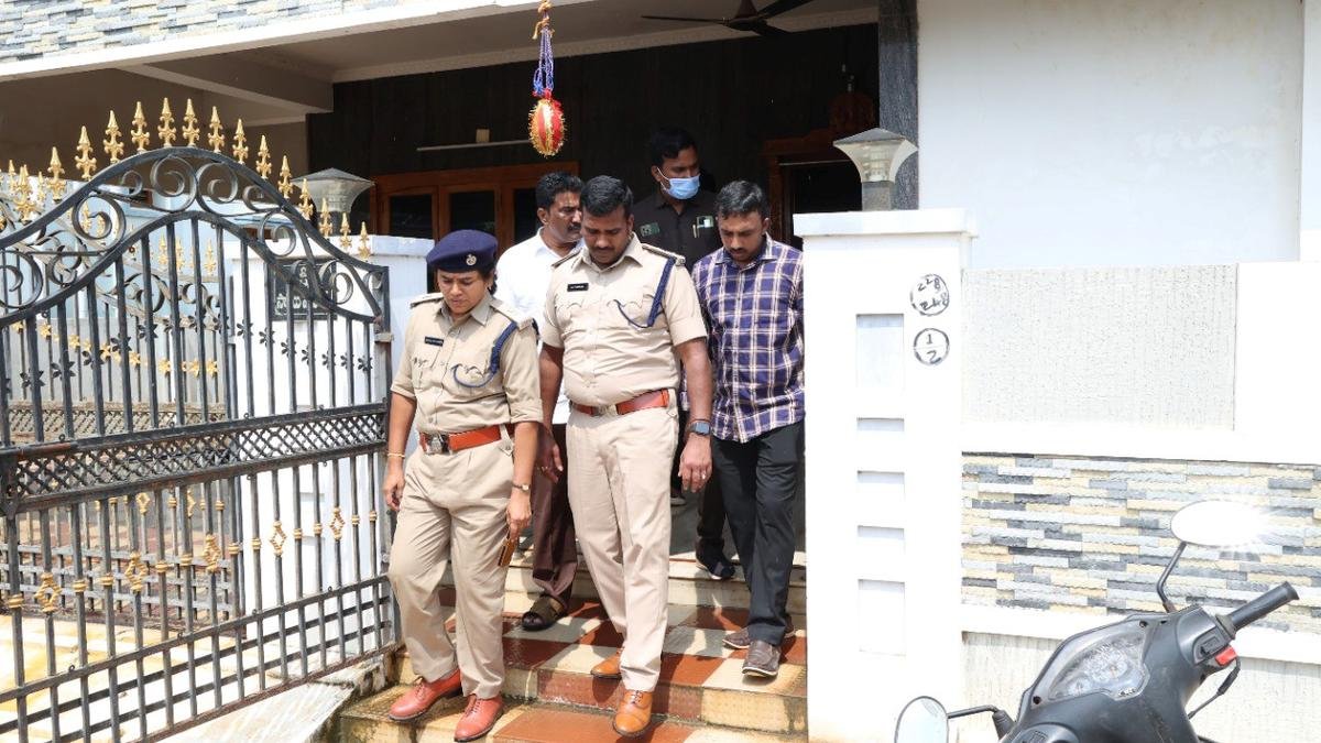 युवक ने महिला को दूसरी समझकर उसकी हत्या कर दी