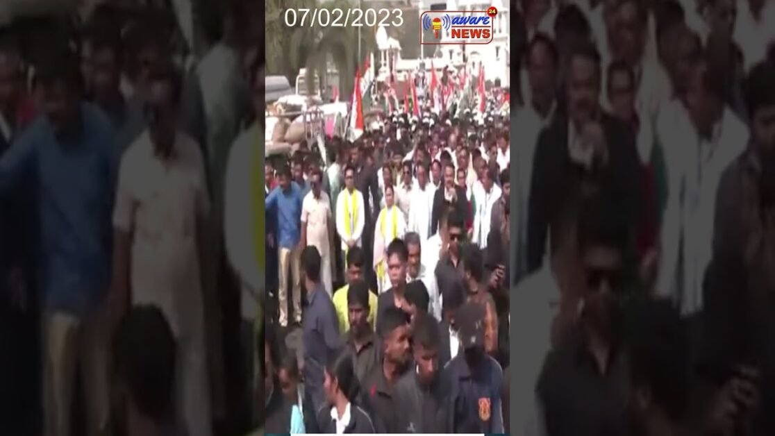 त्रिपुरा: पश्चिम बंगाल की मुख्यमंत्री ममता बनर्जी ने अगरतला में TMC कार्यकर्ताओं और समर्थकों के साथ