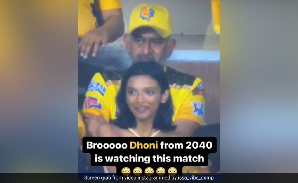 "टाइम ट्रेवल इज़ रियल": 'एमएस धोनी फ्रॉम 2040' का वीडियो हुआ वायरल, फैंस हुए हैरान |  क्रिकेट खबर