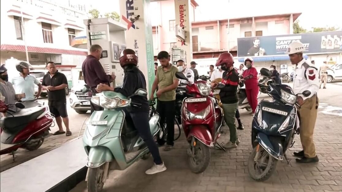 10 मई को पेट्रोल, डीजल की कीमतें: आपके शहर में नवीनतम दरें क्या हैं?