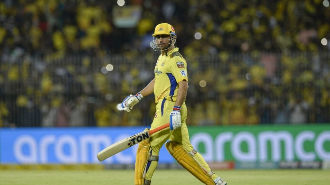 IPL 2023: एमएस धोनी के आउट होने के बाद CSK ने ट्विटर पर यंगस्टर को चिढ़ाया।  उनका जवाब है सोना |  क्रिकेट खबर