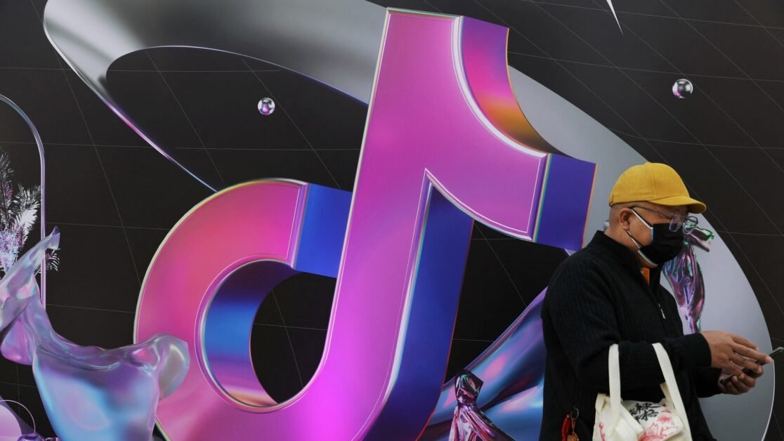 बाइटडांस के पूर्व कार्यकारी ने कंपनी पर 'अराजकता' का आरोप लगाया, कहा कि उसने प्रतिद्वंद्वियों से सामग्री चुराई