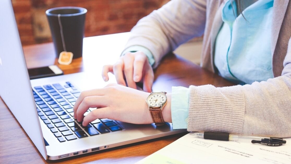 करियर राशिफल आज, 18 मई, 2023: इन राशि वालों को कार्यक्षेत्र में सफलता मिल सकती है