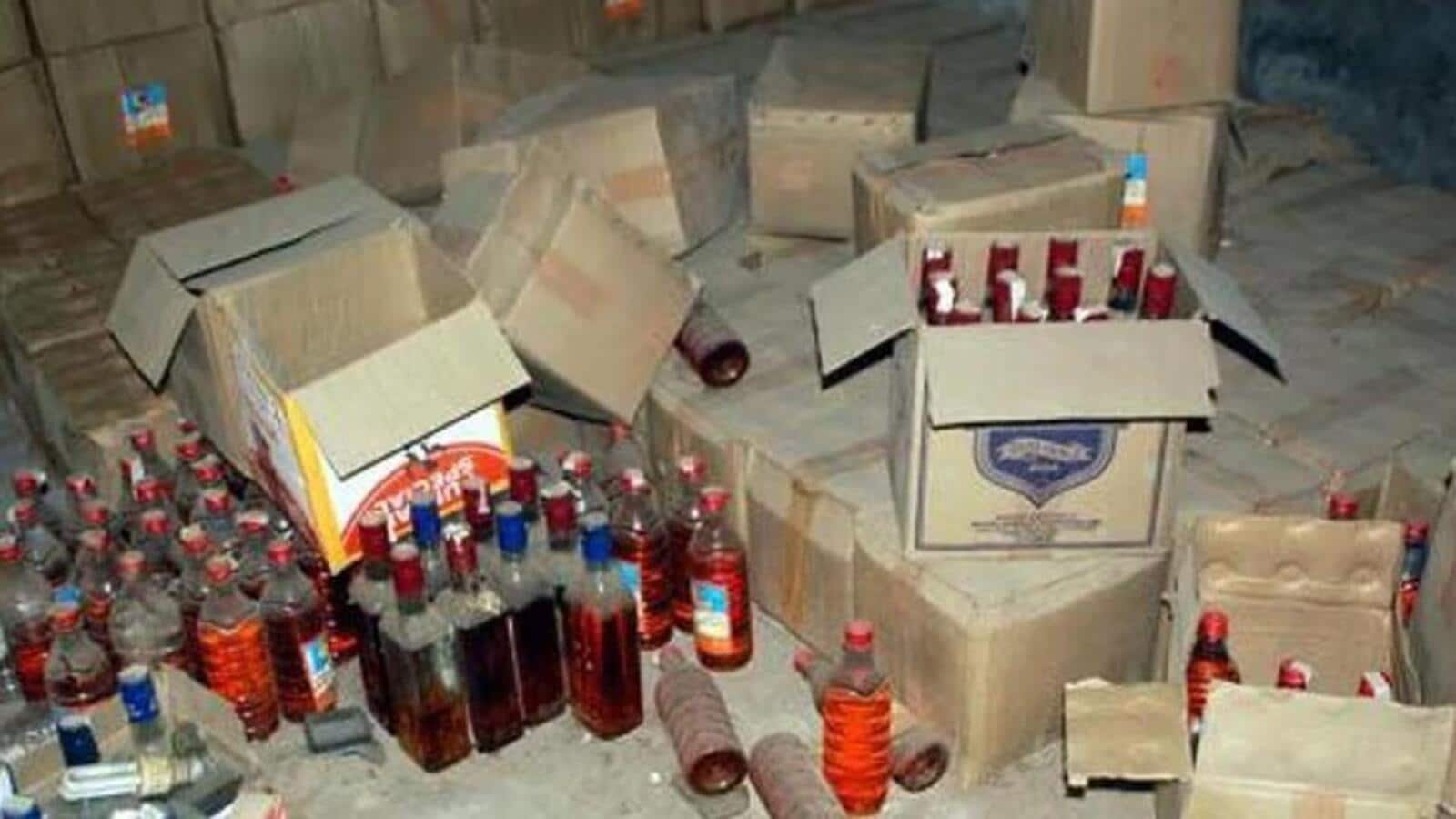 बिहार के पूर्णिया में 1,182 लीटर शराब ले जा रहा दूध का टैंकर जब्त