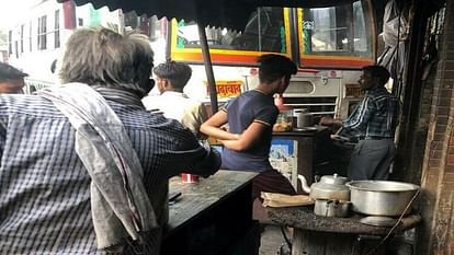 अनियंत्रित रोडवेज बस दुकान में घुस गई