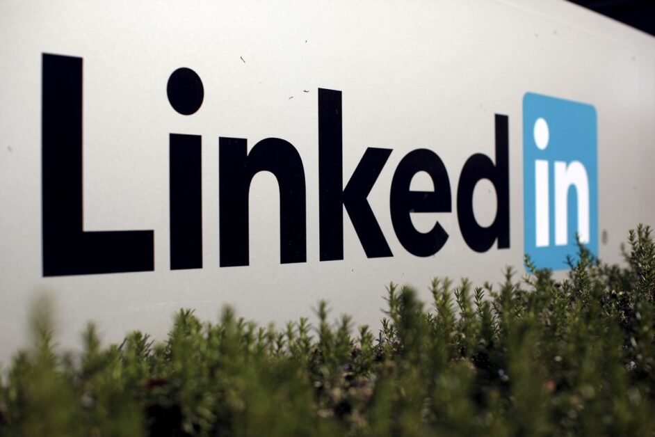 LinkedIn से बाहर होंगे 700 से ज्यादा वर्कर्स, चीन में ऐप बंद करेगी कंपनी