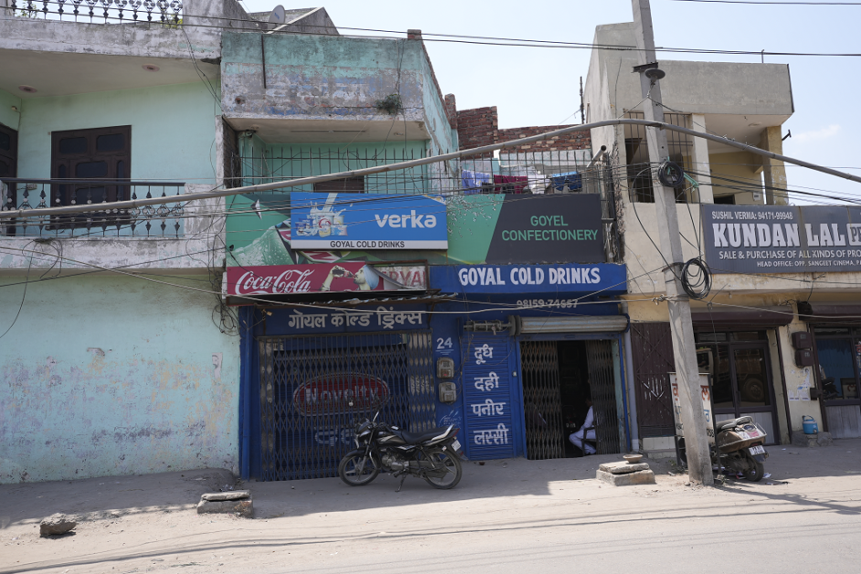 दुर्गंध से पड़ोसियों के गिरने से मौत : 15 मिनट में क्या हुआ गियासपुरा निवासी एक जानलेवा गैस से बचने के लिए मजबूर हो गए