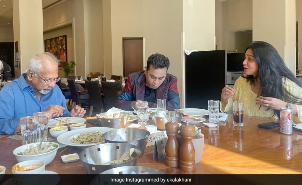 नई पोन्नियिन सेलवन 2 बीटीएस पिक्स में एआर रहमान और मणिरत्नम।  इतना ही।  यही कहानी है