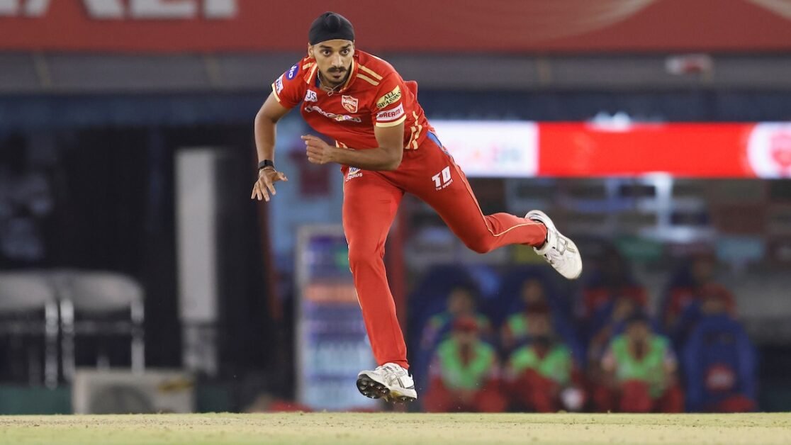 पंजाब किंग्स पेसर अर्शदीप सिंह मुंबई इंडियंस के खिलाफ विनाशकारी प्रदर्शन के बाद ट्विटर पर रोस्ट हो गए |  क्रिकेट खबर