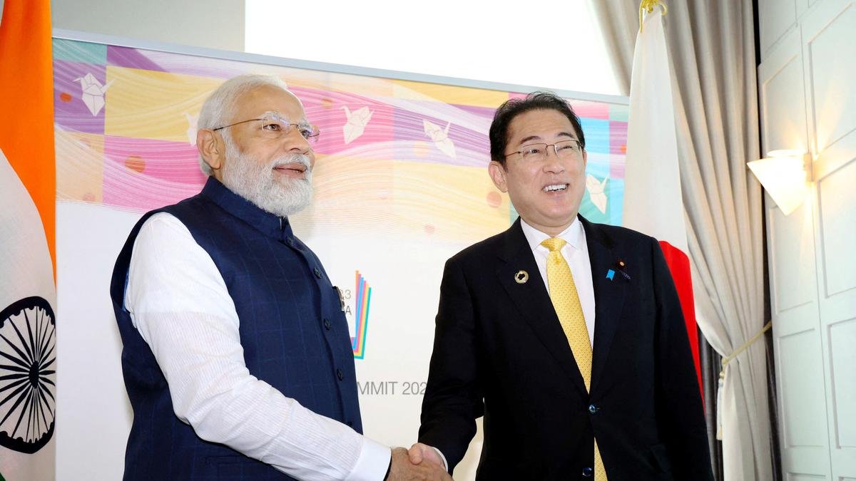 पीएम मोदी ने जापानी समकक्ष किशिदा से की मुलाकात