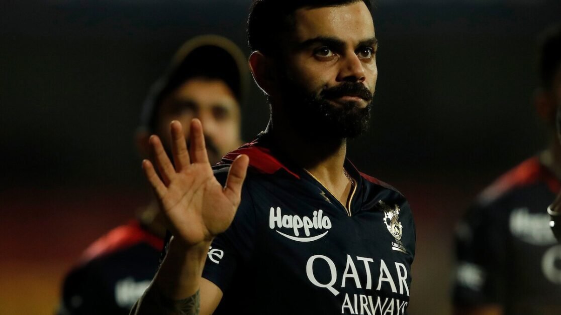 विराट कोहली चोटिल?  आरसीबी कोच ने स्टार बल्लेबाज पर दिया 'घुटने की चोट' का अपडेट |  क्रिकेट खबर