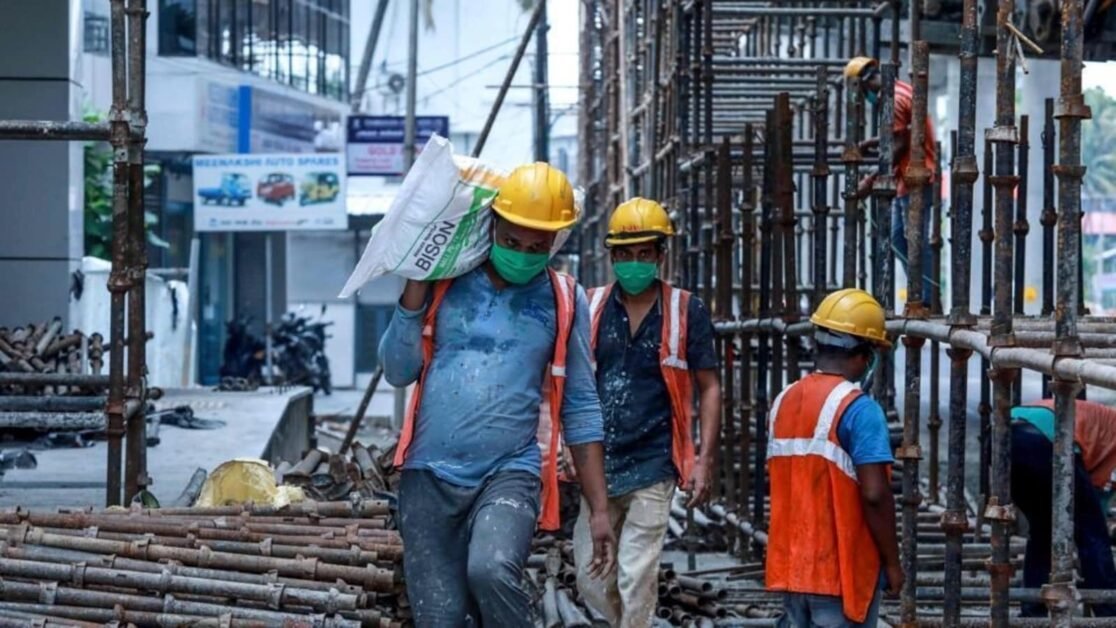 अक्टूबर 2020 के बाद से भारत की मई फैक्ट्री गतिविधि सबसे तेज गति से बढ़ी है
