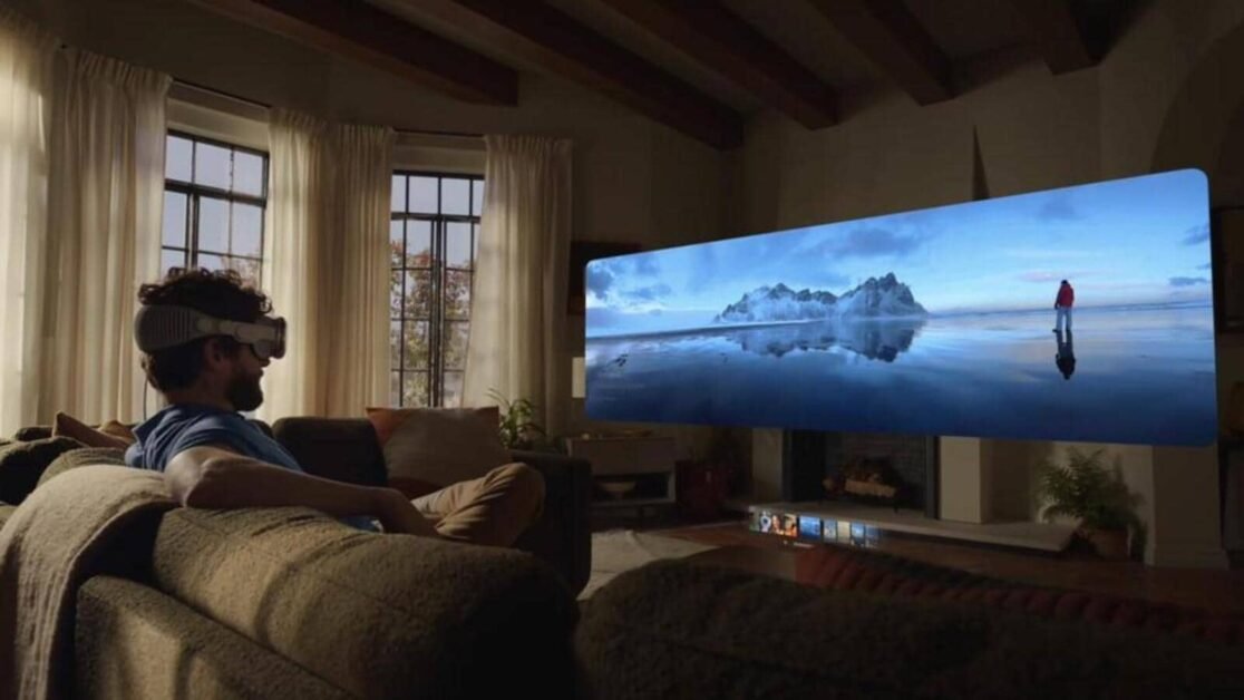 Apple Vision Pro आपके टीवी, फ़ोन और लैपटॉप को एक ही झटके में नोटिस कर देता है
