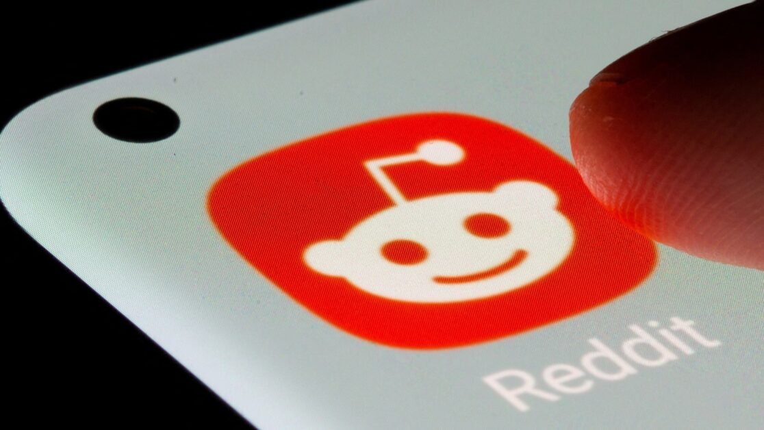 Reddit 5% कर्मचारियों की छंटनी करेगा, 'संचालन के पुनर्गठन' का हवाला देगा