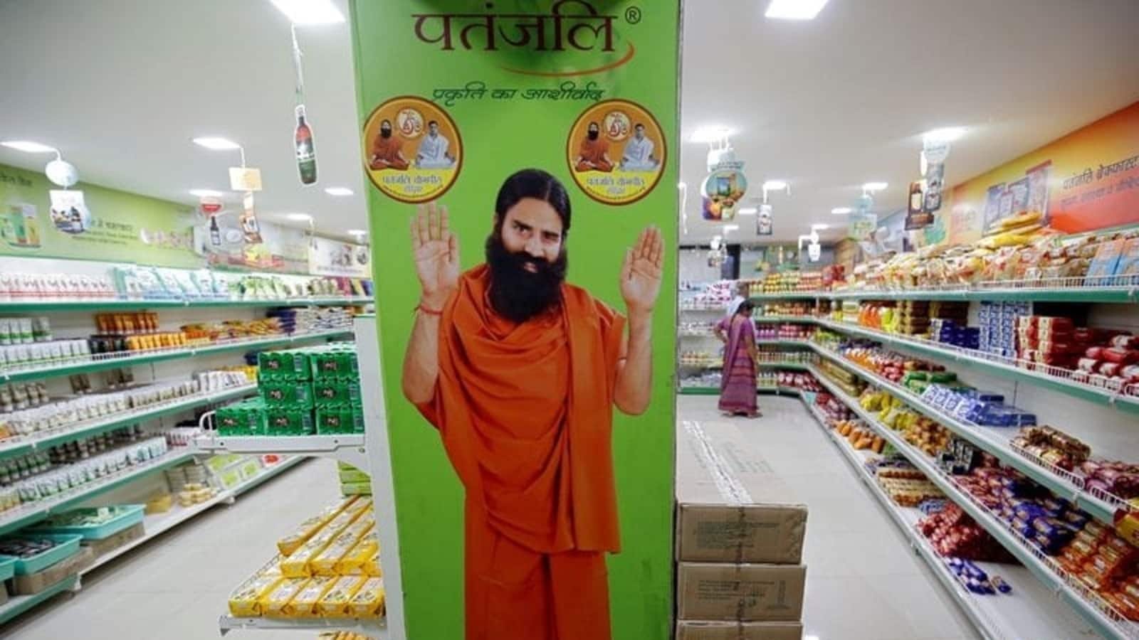 बाबा रामदेव ने अगले 5 वर्षों में पतंजलि समूह के लिए 1 लाख करोड़ रुपये के कारोबार का लक्ष्य रखा है