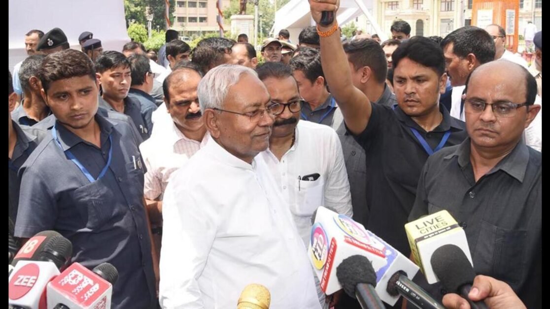 विपक्ष की बैठक से पहले स्टालिन के आमंत्रण पर तमिलनाडु जाएंगे नीतीश