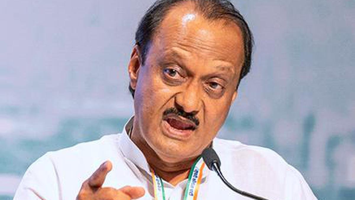 अजीत पवार ने एनसीपी नेताओं से विपक्ष के नेता के पद से 'मुक्त' करने का आग्रह किया