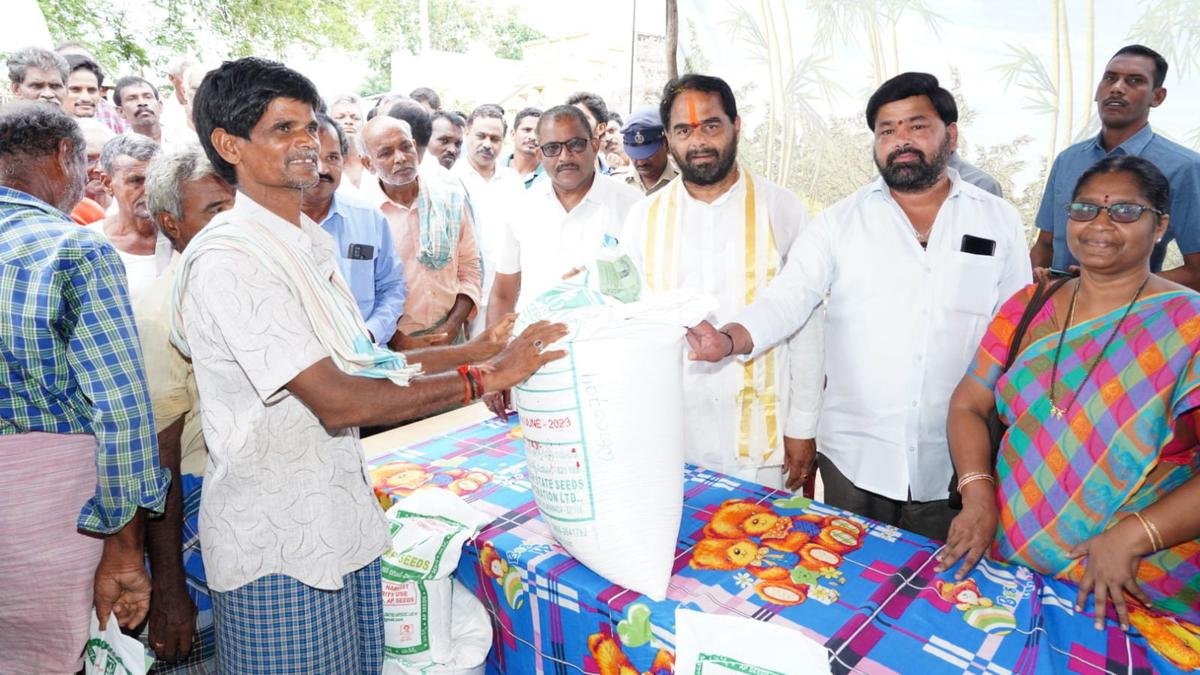 आंध्र प्रदेश विधानसभा अध्यक्ष का कहना है कि कृषि में प्रौद्योगिकी का उपयोग समय की जरूरत है