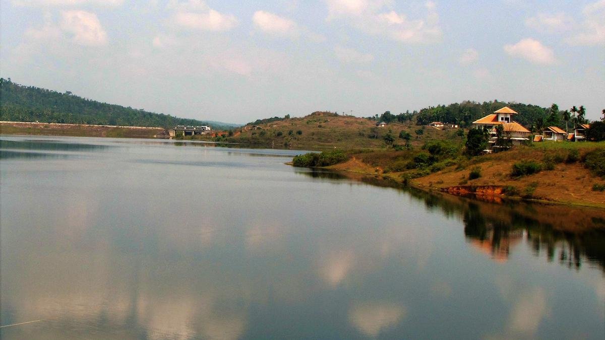 कारापुझा को मालाबार में प्रमुख पर्यटन केंद्र के रूप में विकसित किया जाएगा