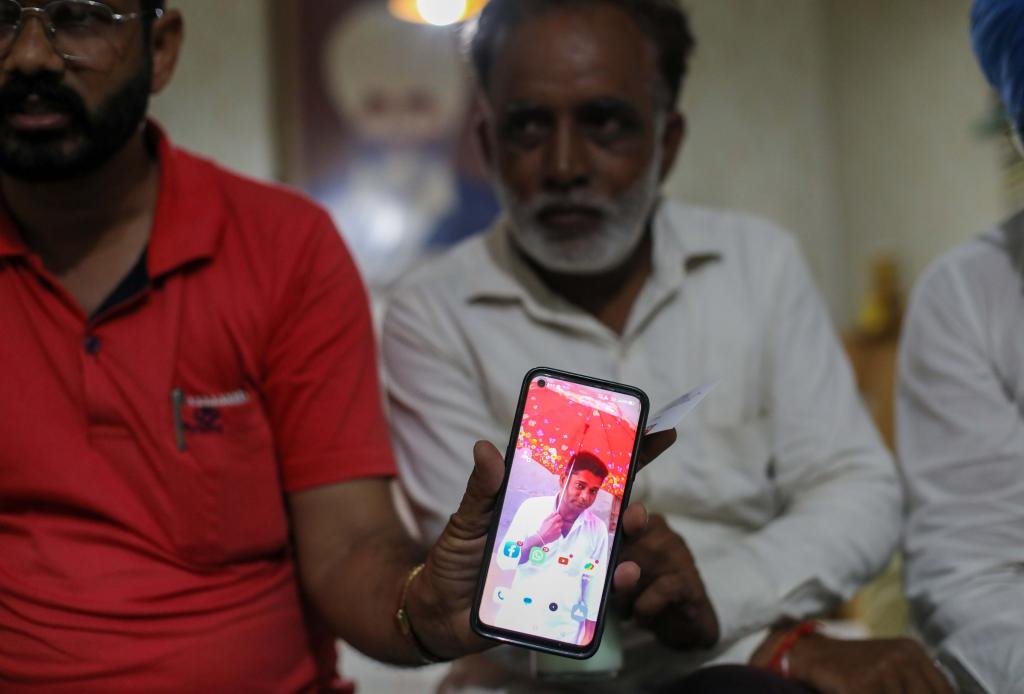 जहरीला पंजाब: इस गांव में बौद्धिक अक्षमता वाले बच्चे, त्वचा की गंभीर एलर्जी आम बात है
