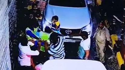 टोल प्लाजा पर हंगामा, विधायक समर्थकों ने टोल कर्मियों को पीटा, एक टोलकर्मी गंभीर रूप से घायल