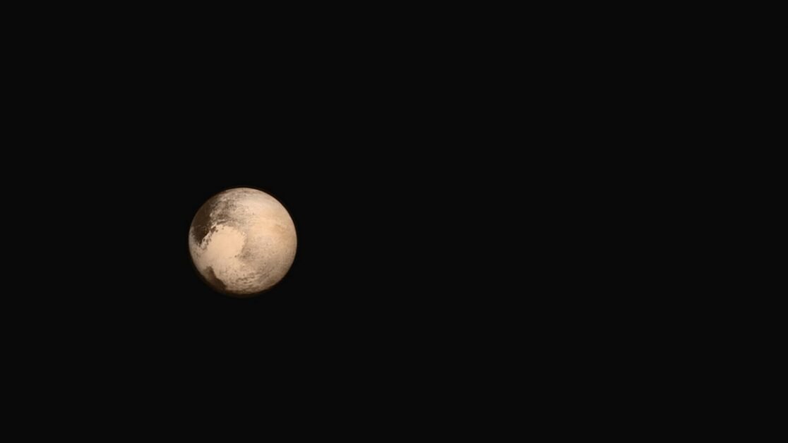 प्लूटो में मौजूद है दिल के आकार का ग्लेशियर, NASA ने शेयर की खूबसूरत फोटो
