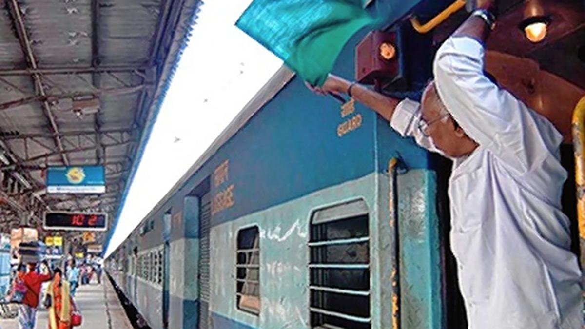 भारतीय रेलवे ने सुरक्षा सुनिश्चित करने के लिए ट्रेन प्रबंधकों के लिए परामर्श शुरू किया