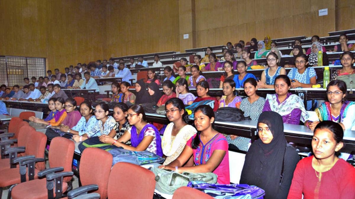 कर्नाटक में मेडिकल छात्र और अभिभावक NExT परीक्षा पैटर्न को लेकर चिंतित हैं