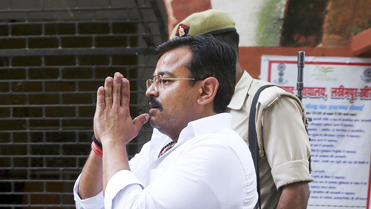 लखीमपुर खीरी हिंसा मामला |  SC ने आशीष मिश्रा की अंतरिम जमानत बढ़ाई