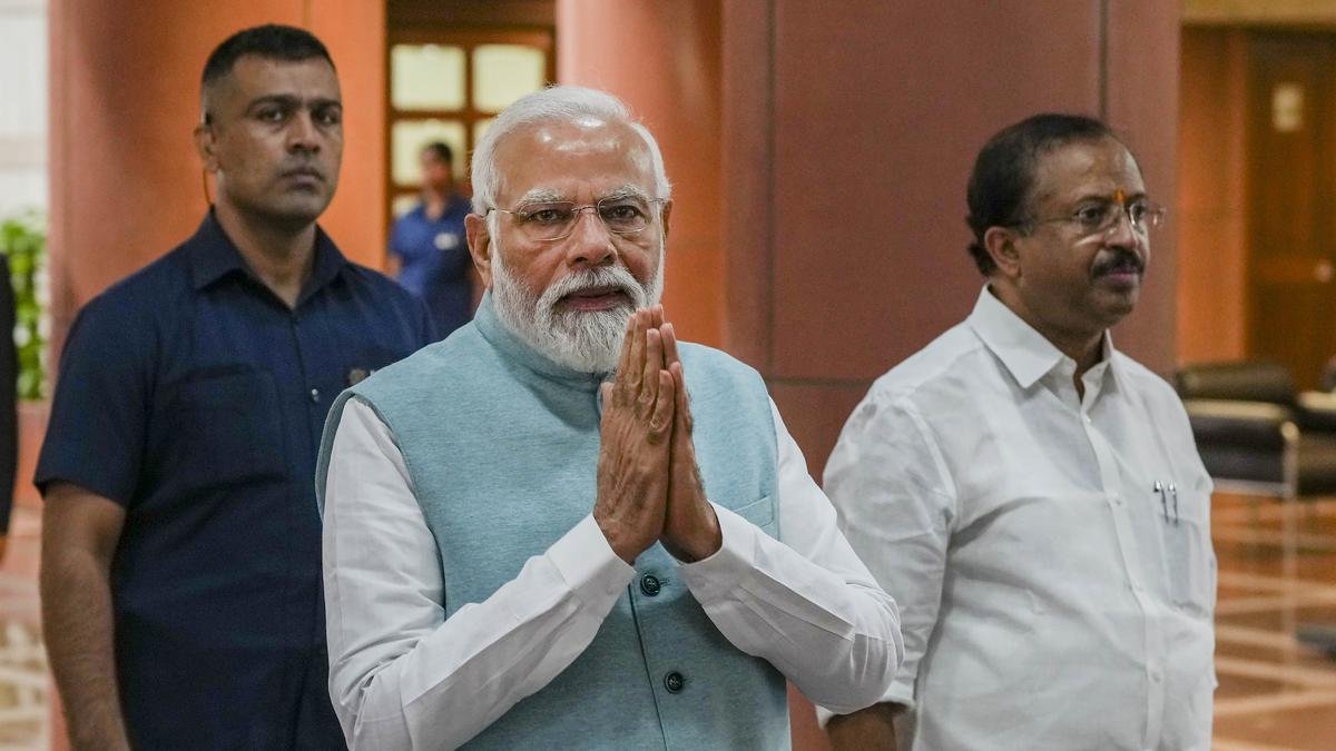 PM Modi takes dig at opposition alliance ahead of no-confidence motion