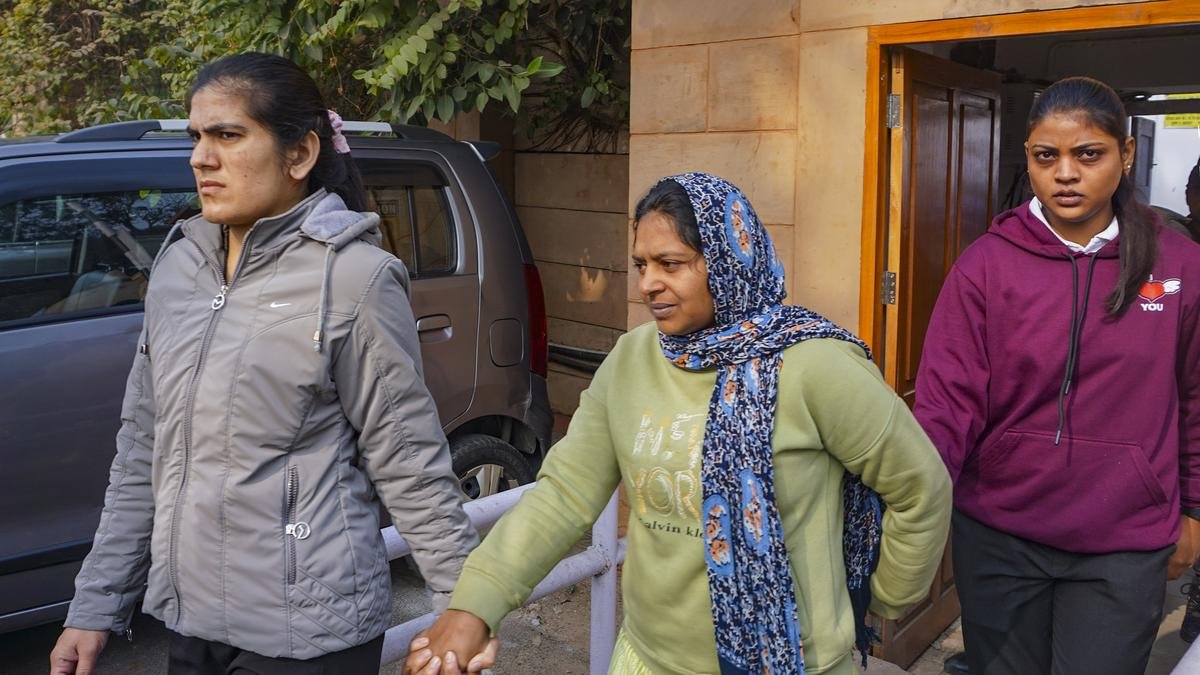 उच्च न्यायालय ने रिमांड के खिलाफ संसद सुरक्षा उल्लंघन के आरोपी की याचिका को तत्काल सूचीबद्ध करने से इनकार कर दिया