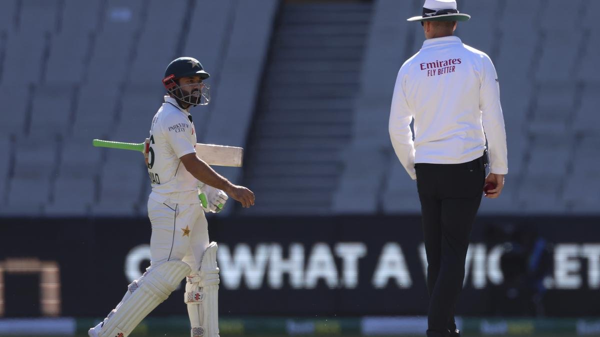 पीसीबी मेलबर्न टेस्ट के दौरान रिजवान की बर्खास्तगी का मामला आईसीसी के समक्ष उठाएगा