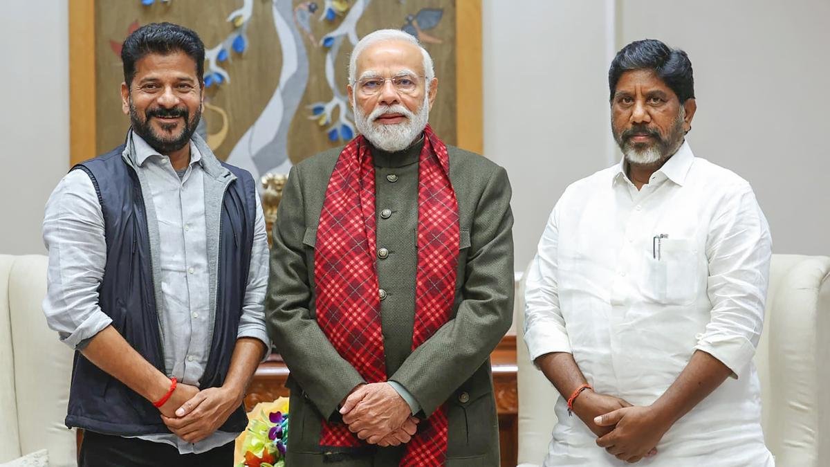 रेवंत ने पीएम मोदी से की मुलाकात, केंद्र के पास लंबित मुद्दों की दी सूची