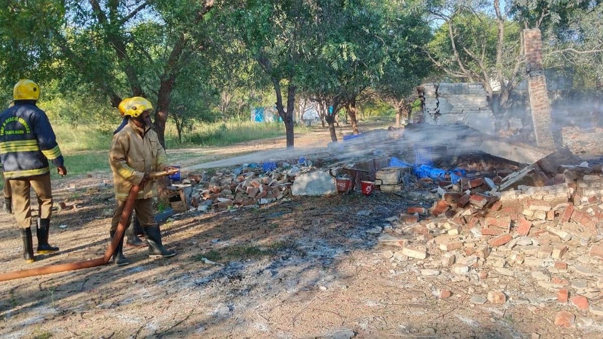 शिवकाशी के पास आतिशबाजी इकाई में विस्फोट, किसी के हताहत होने की खबर नहीं