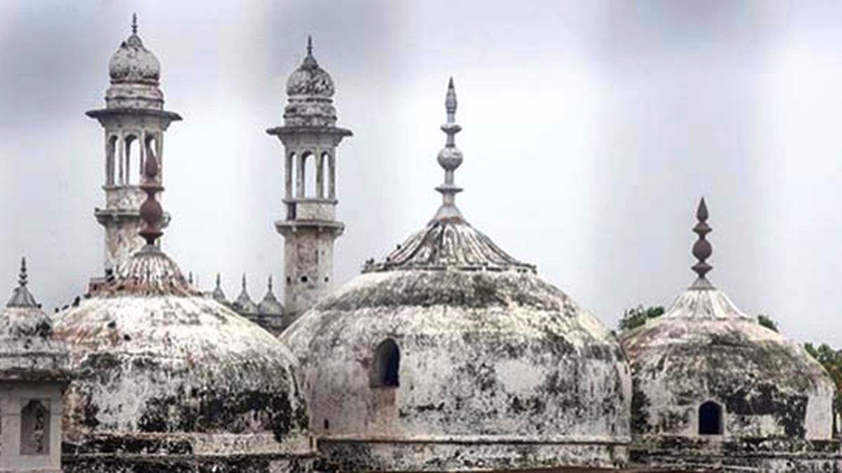 ज्ञानवापी मस्जिद के निर्माण से पहले वहां एक हिंदू मंदिर मौजूद था: भारतीय पुरातत्व सर्वेक्षण