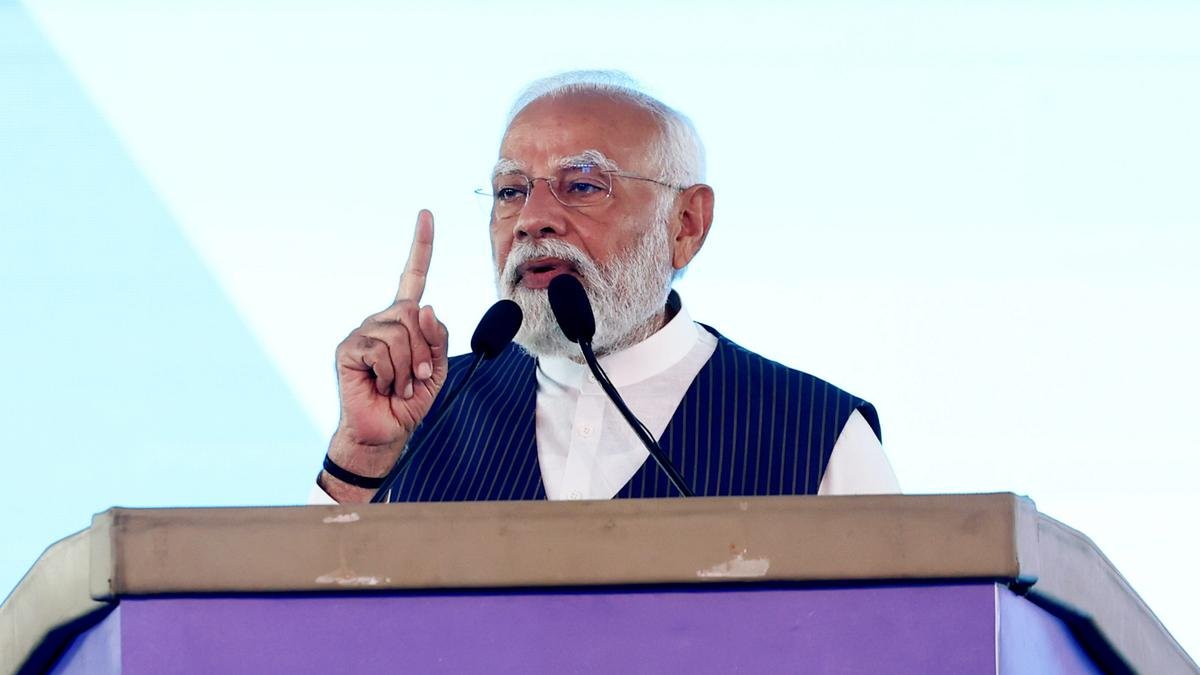 तस्वीरों में |  प्रधानमंत्री नरेंद्र मोदी तमिलनाडु में