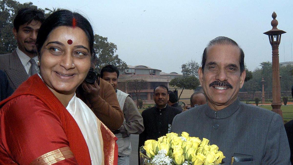 पूर्व लोकसभा अध्यक्ष मनोहर जोशी का निधन
