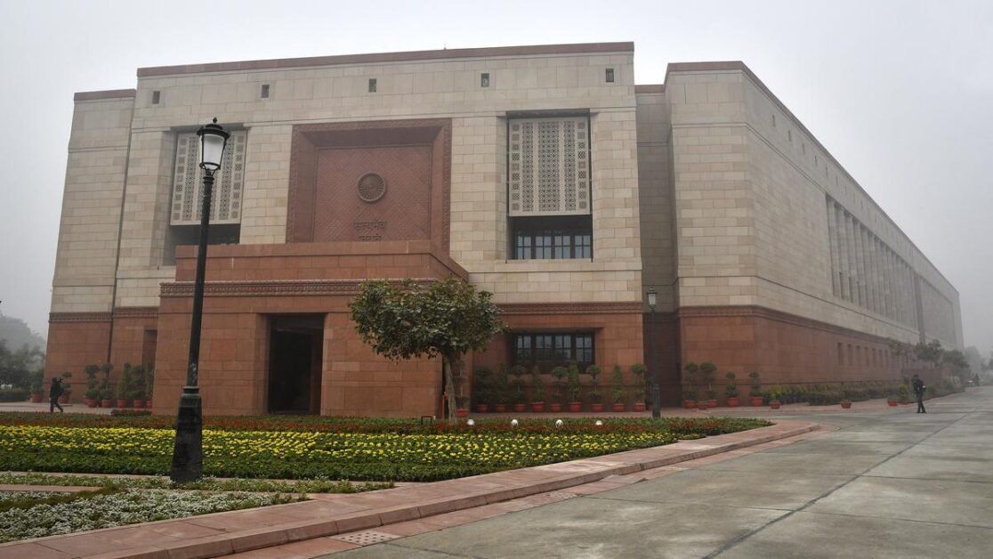 आईपीएस अधिकारी अनुराग अग्रवाल को संसद सुरक्षा का प्रमुख नियुक्त किया गया