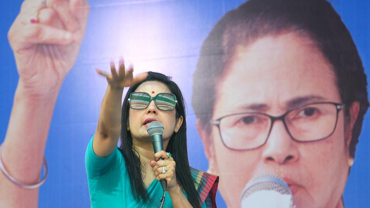 ईडी ने महुआ मोइत्रा, दर्शन हीरानंदानी के खिलाफ मनी लॉन्ड्रिंग का मामला दर्ज किया