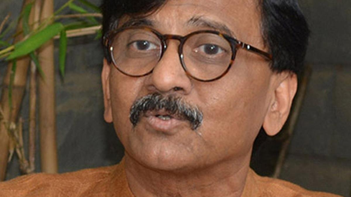 महा विकास आघाड़ी वीबीए के साथ सीट-बंटवारे की बातचीत को लेकर उत्सुक है: संजय राउत