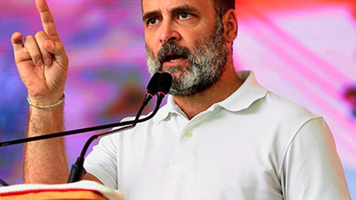 राहुल गांधी ने कहा, मोदी-शाह ने संविधान को उखाड़ फेंकने का मन बना लिया है