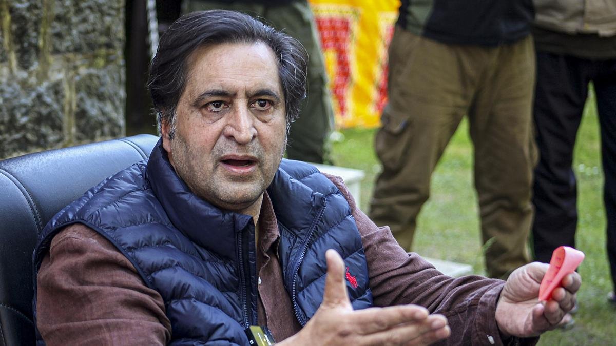 सज्जाद लोन ने बीजेपी टैग पर उमर अब्दुल्ला से माफी मांगी