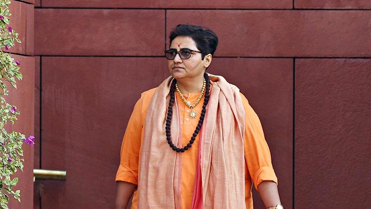 जो लोग दुकानों पर नाम नहीं लिखेंगे वे हिंदू नहीं हैं: प्रज्ञा ठाकुर