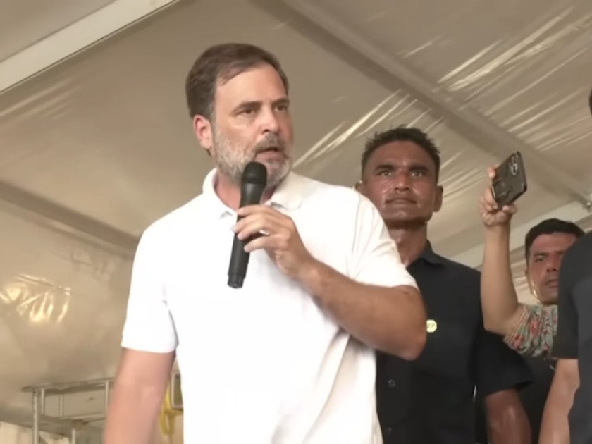 राहुल गांधी दरभंगा के आंबेडकर छात्रवास में 